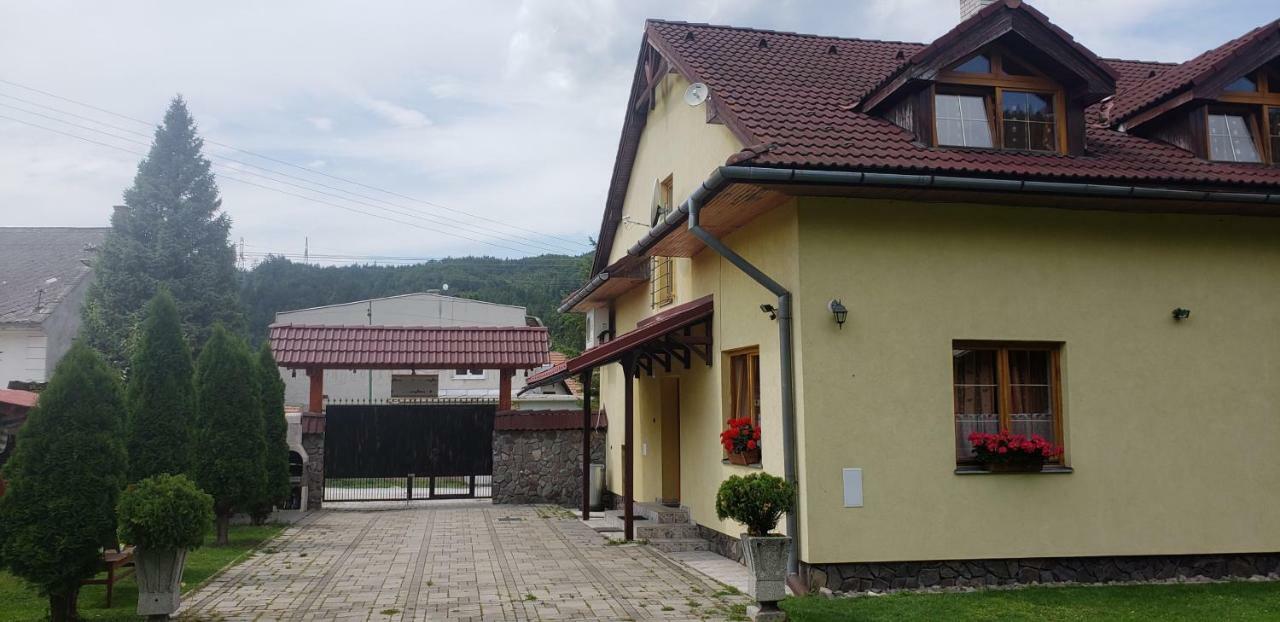 Penzion Hacienda Liptovska Osada Bagian luar foto